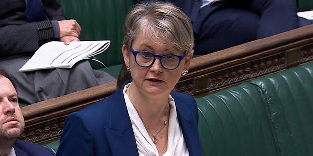 12:30 AM: House of Commons | BBC Parliament | 12/8 2025