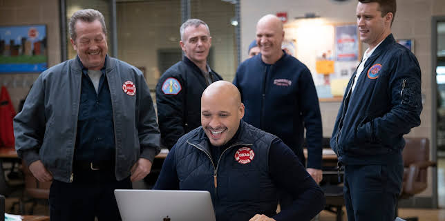 18:50: Chicago Fire (S8 E18) (S8) | Viasat Series | 12/20 2025