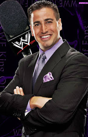 Justin Roberts as 