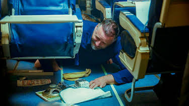 3:55 AM: Terror at 30,000 Feet (S1 E3) (S1) | Paramount | 1/4 2026