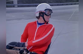 CHiPs: The Complete First Season: Hitch-Hiking Hitch