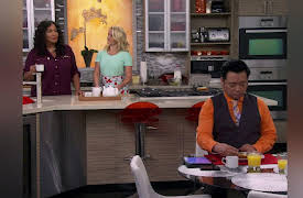 Young & Hungry Season 1: Young and Getting Played