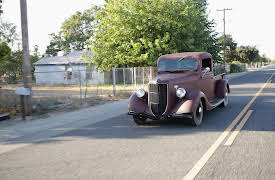 Mike Brewer's World of Cars Season 1: A Pint in the Hand