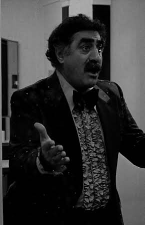 David Kieserman as Diner Boss