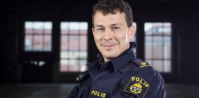 02:25: Thin Blue Line | ZDFneo | 3/20 2026