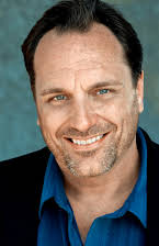 Jackamoe Buzzell som Archer City Deputy