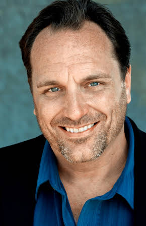 Jackamoe Buzzell as Archer City Deputy