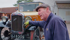 Bangers & Cash (S10 E10)