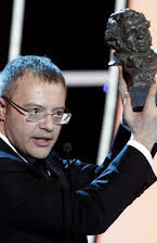 Daniel Monzón como Director