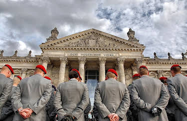 18:30: ZDF-History | ZDFinfo | 4/1 2026