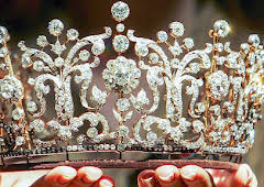 Secrets of The Royal Palaces