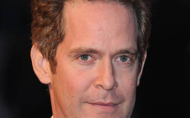 Tom Hollander