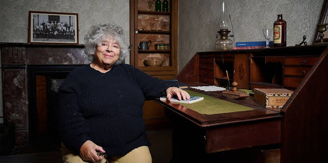 9:05 PM: Miriam's Dickensian Christmas | Channel 4 | 12/13 2025