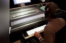 T.I. and Tiny: The Family Hustle: Stacks on Deck