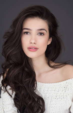 Madalina Bellariu Ion as 