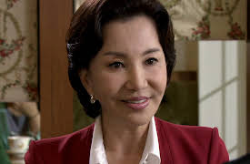 Two Mothers: Two Mothers Episode 4