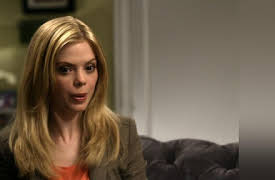 Don't Trust The B---- In Apartment 23 Season 1: Pilot