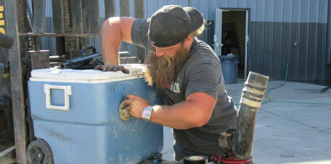 00:15: Diesel Brothers (S1 E2) (S1) | Discovery Channel | 11/14 2025