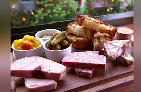 Unique Eats: Gastropubs