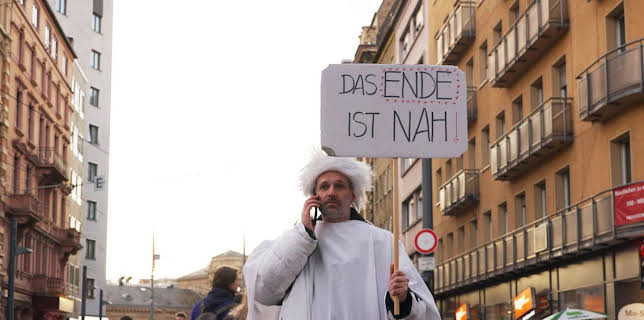 Kostüme, Kneipen und Kawumm - 24 Stunden Rosenmontag