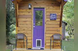 Tiny House, Big Living Season 1: Decked Out Tiny House