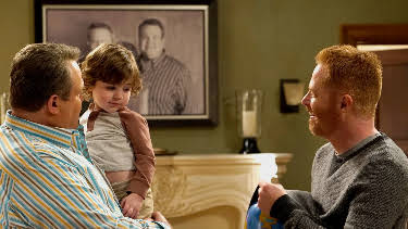 3:00 PM: Modern Family | E4 | 8/20 2026