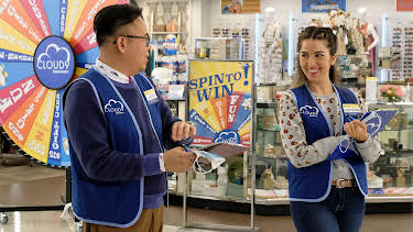 18:40: Superstore (S6 E4) (S6) | Viasat Series | 4/3 2026