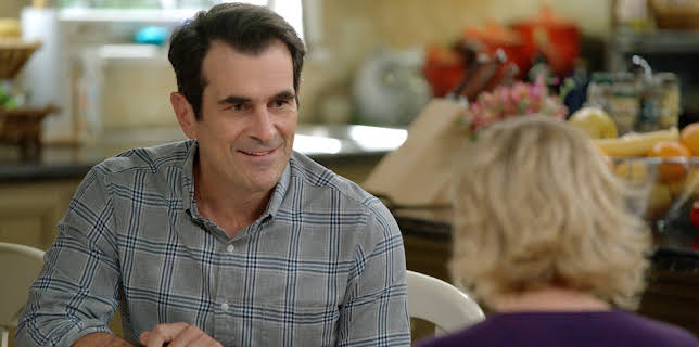 3:15 AM: Modern Family | E4 | 11/28 2025