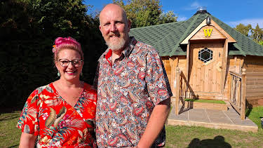 5:00 PM: Four in a Bed | Channel 4 | 3/31 2026