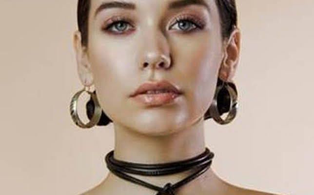 Amanda Steele