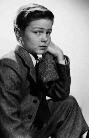 Orley Lindgren as 'Whooper' Aherne, Jim as a boy