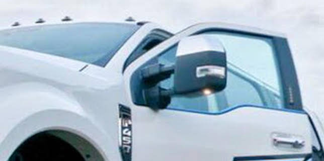 04:29: Texas Metal XL: 6-Door F-450 hecho a mano | Discovery | 3/2 2026