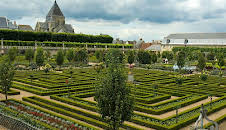 Around the World in 80 Gardens