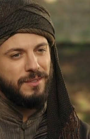Serkan Altunorak as 