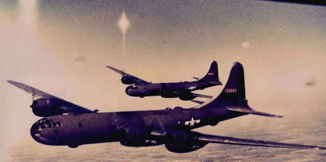 01:10: UFO gesichtet - Die wahren Foo-Fighter | ZDFinfo | 11/26 2025