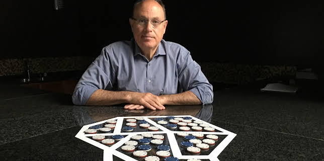 02:00: Morgan Freeman's Through The Wormhole (S7 E4) (S7) | Discovery Science | 11/25 2025