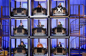 Hollywood Squares (2025): Hand this Man a Candy Cane