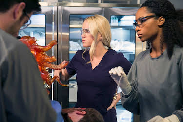 18:30: Chicago Med (S1 E3) (S1) | Viasat Series | 5/15 2026