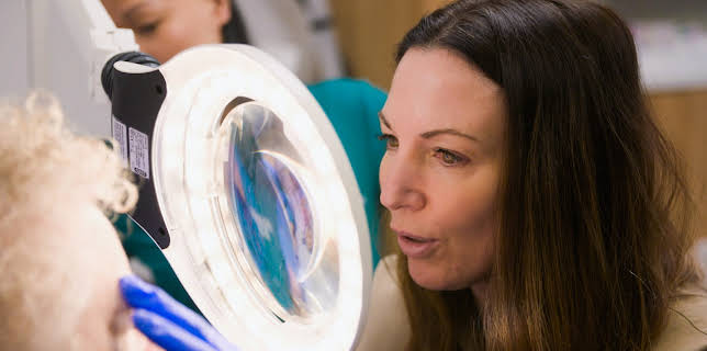 23:20: The Bad Skin Clinic (S5 E8) (S5) | TLC | 11/24 2025