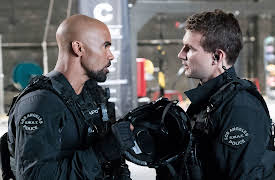 S.W.A.T.: 2. Cuchillo