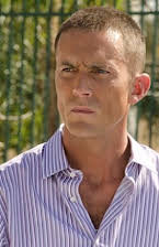 Desmond Harrington como 