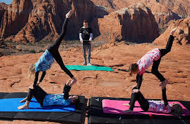 Ninja Kidz TV: Ninja Challenge: Twin vs. Twin Yoga