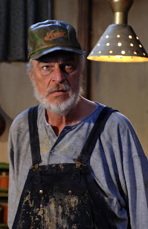 Richard Moll as 