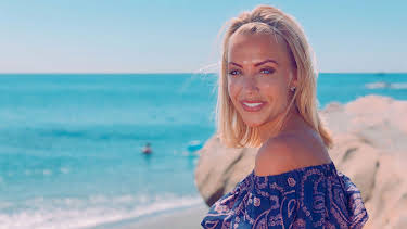 1:30 PM: A Place in the Sun | More 4 | 12/7 2025