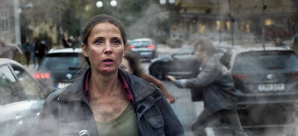 Tuva Novotny om "Avgrunden" - skönt att spela en trött, sliten tvåbarnsmorsa