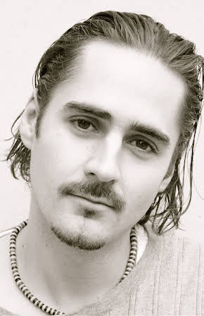 Jonatan Rodriguez as 