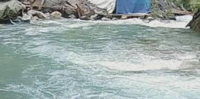 01:42: La fiebre del oro: aguas bravas: En las garras del mamut | Discovery | 3/14 2026