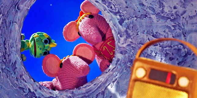 6:10 PM: Clangers (S1) | Cbeebies | 11/17 2025