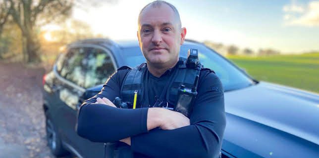 6:00 PM: Police Interceptors (S10 E5) (S10) | Paramount | 1/29 2026