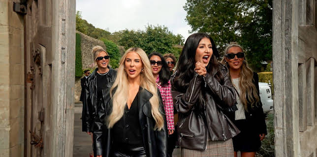 19:00: Heilt dronning!: Kongeleg kaos | NRK 2 | 11/22 2025